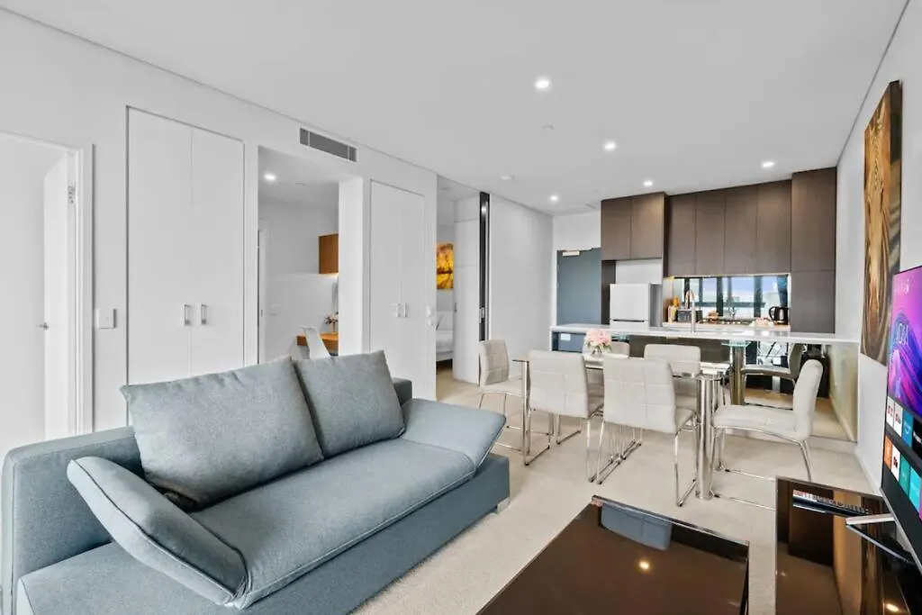 Elegant Urban Hideaway - Private Luxury Residential Apartment, Walk To South Bank & Free Carpark Brisbane