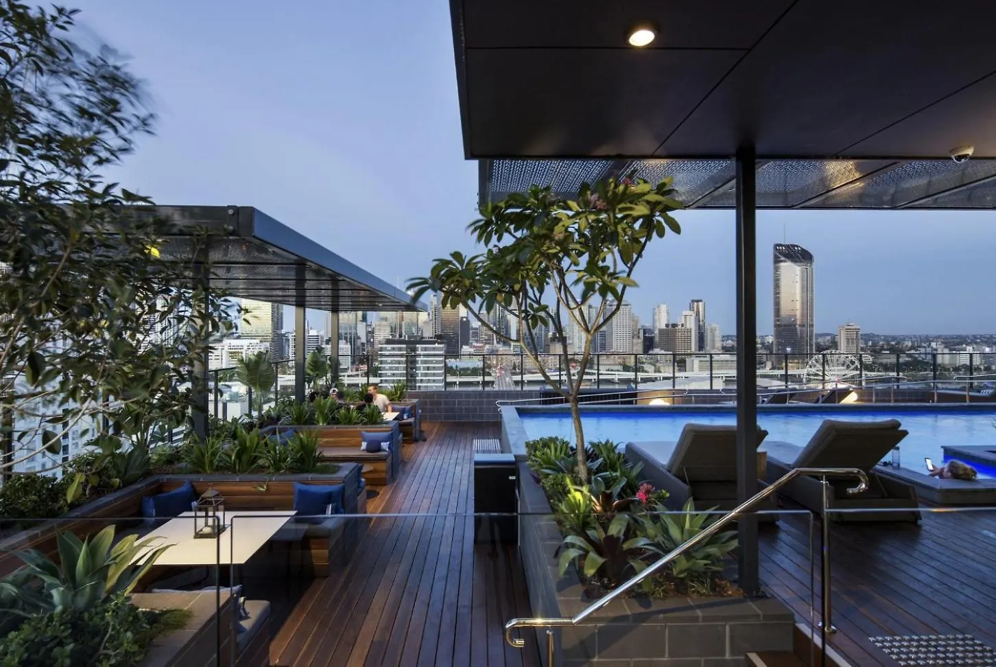 Elegant Urban Hideaway - Private Luxury Residential Apartment, Walk To South Bank & Free Carpark Brisbane Australia